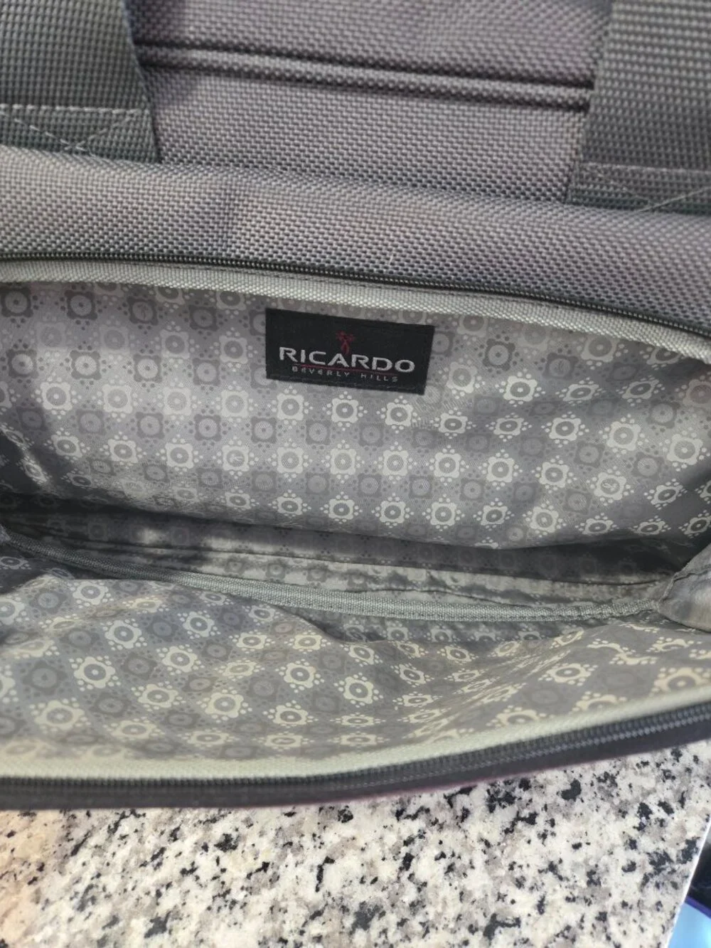 Ricardo Beverly Hills Travel Bag Duffel Bag Gray